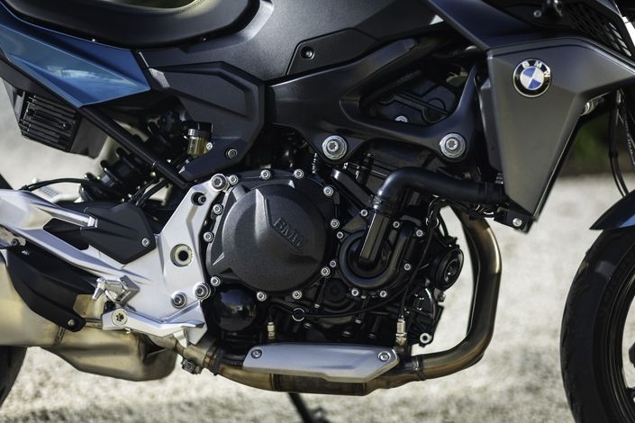 More fun this BMW F 900 R version 2025?