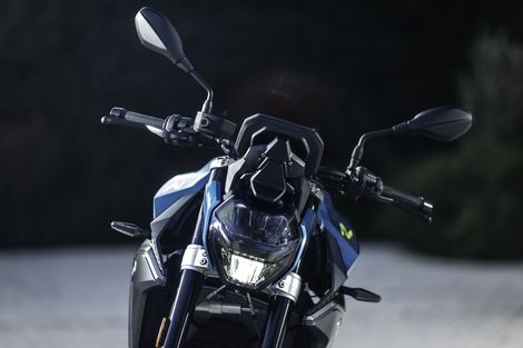 More fun this BMW F 900 R version 2025?