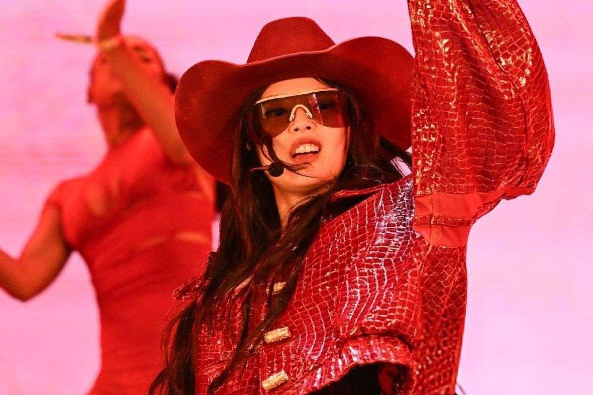 Jennie de Blackpink begins solo in Coachella with a performance that is debated Jennie de Blackpink begins solo in Coachella with a performance that is debated