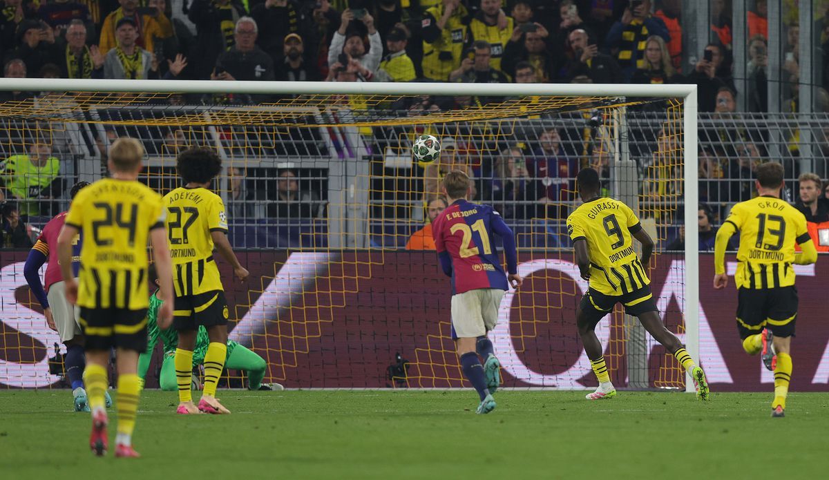 Borussia Dortmund v FC Barcelona - UEFA Champions League 2024/25 Quarter Final Second Leg
