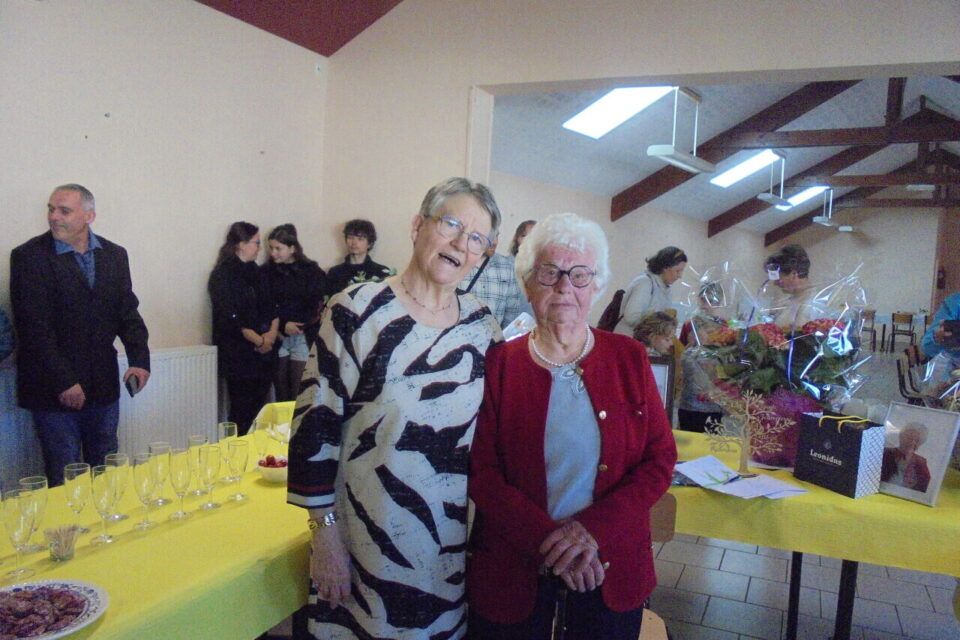 Mayor Jacqueline Gougis with the Doyenne and Centenary Germaine Finel