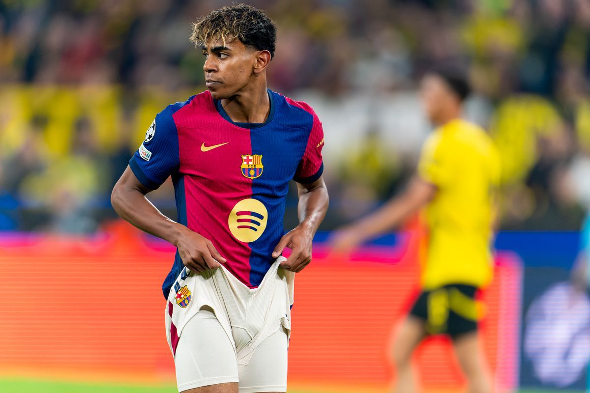 Borussia Dortmund v FC Barcelona - UEFA Champions League 2024/25 Quarter Final Second Leg