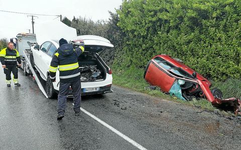 A person died in a road accident yesterday, Tuesday April 15, 2025. The frontal shock occurred on the RD28, between Kernilis and Folgoët.