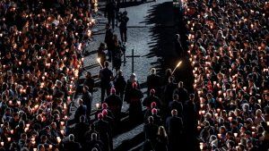 Skilled appearance of the Pope on Saint-Pierre square during the branches © Vatican Media