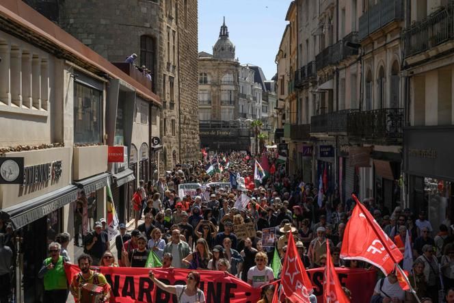 Between 3,000, according to the prefecture, and 3,700 people, according to the organizers, demonstrated in Narbonne, Thursday, May 1.