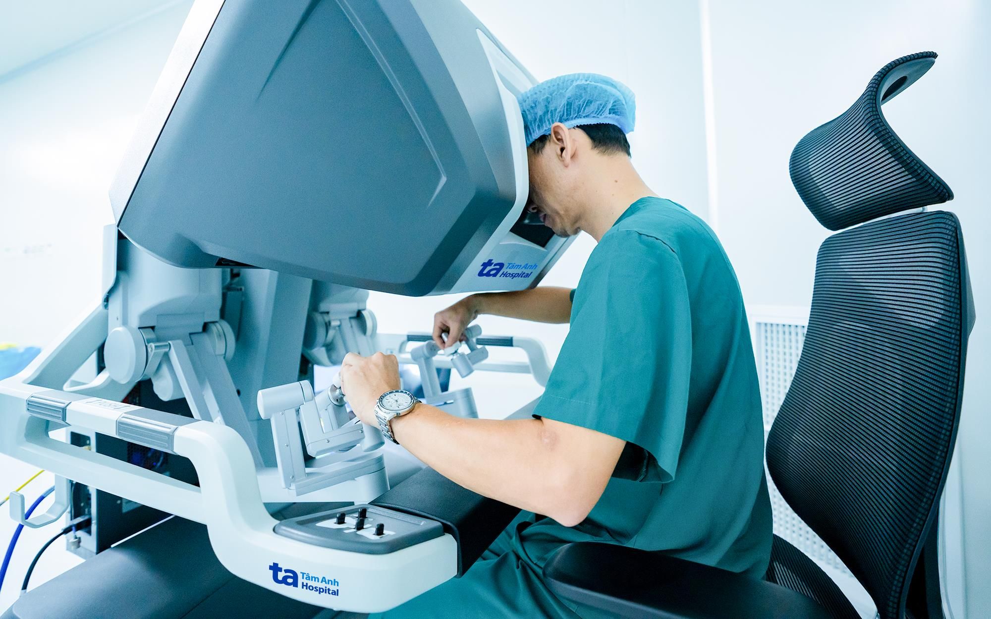Da Vinci Xi Robot supports 120 complex types of surgery present in Ho Chi Minh City - Photo 3.
