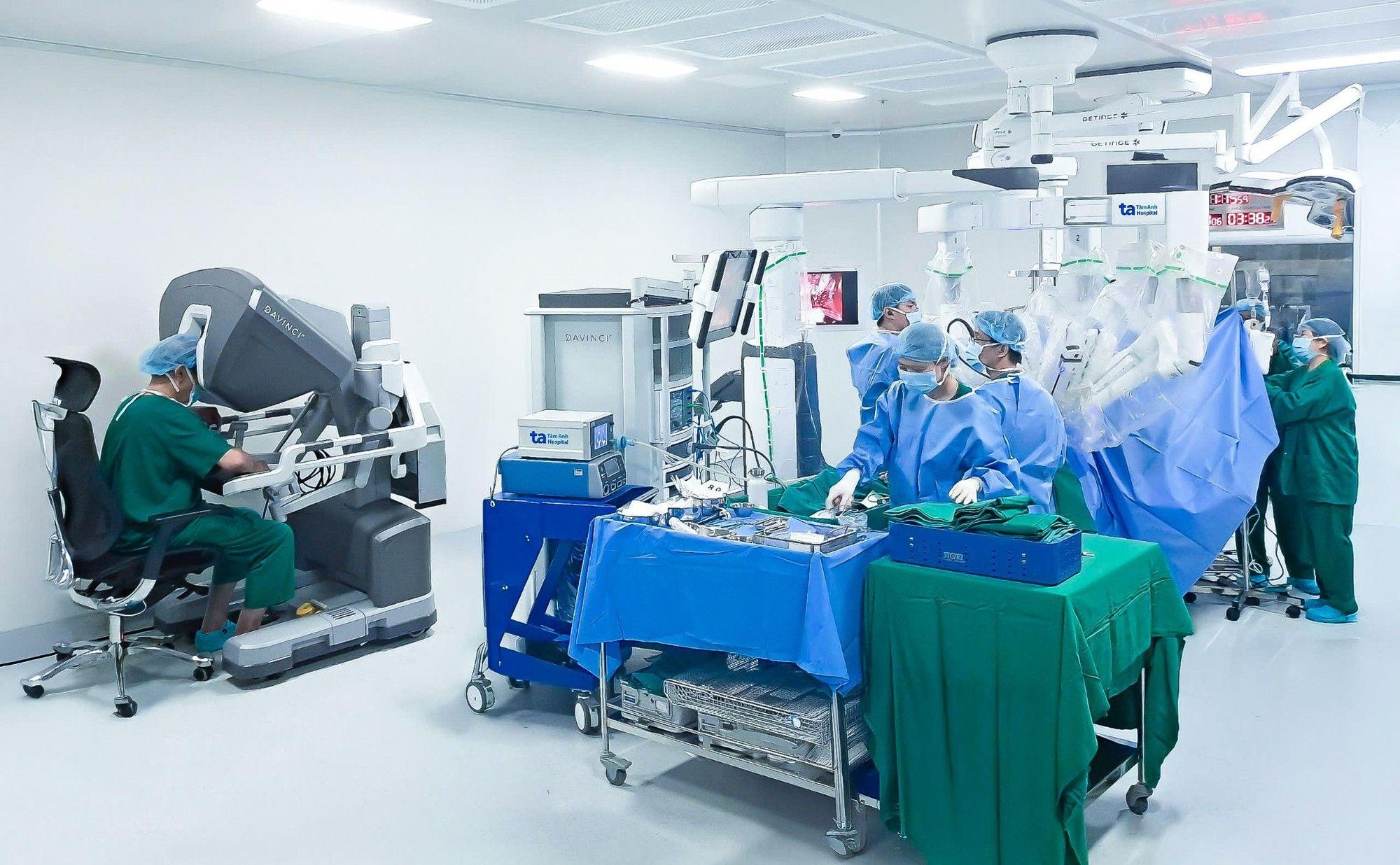 Da Vinci Xi Robot supports 120 complex types of surgery present in Ho Chi Minh City - Photo 2.