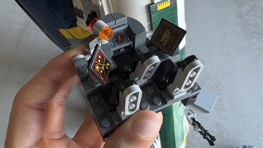Boba Fett vessel in LEGO // Source: Maxime Claudel for Numerama Boba Fett vessel in LEGO // Source: Maxime Claudel for Numerama