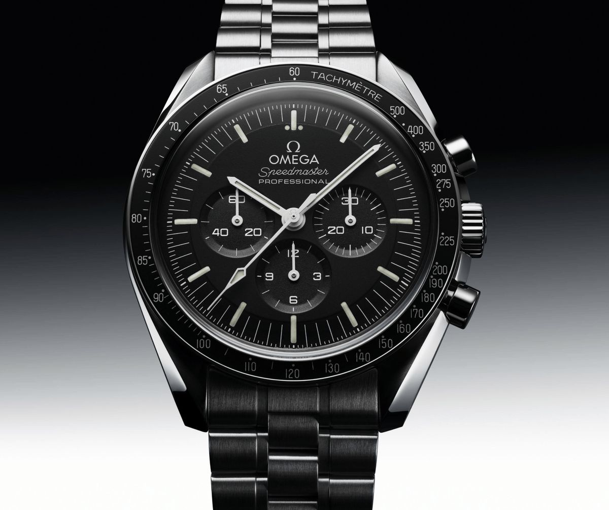 Omega Speedmaster Professional watch with stainless steel bracelet. Omega Speedmaster Professional watch with stainless steel bracelet.