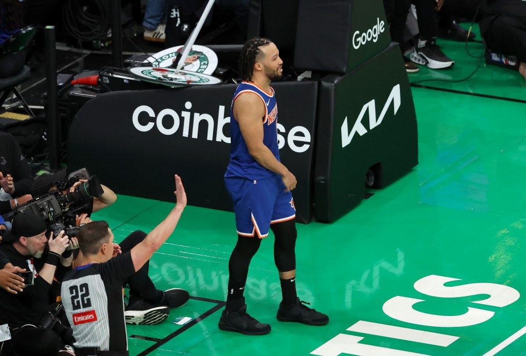 Jalen Brunson #11 of the New York Knicks reacts after he misses a shot during the fourth quarter.