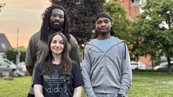 Mike, Camille and Pascal, three young faithful from Blanc-Mesnil.
