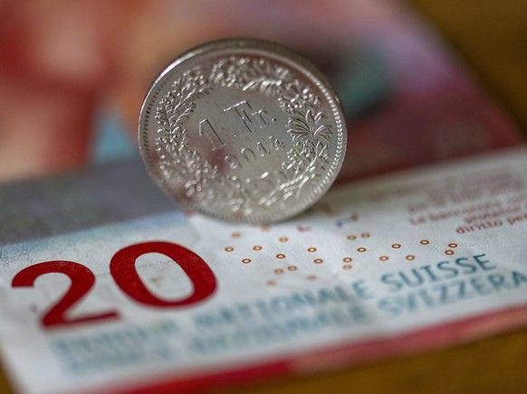 Silver liquid and the Swiss franc could be protected in the Constitution.
