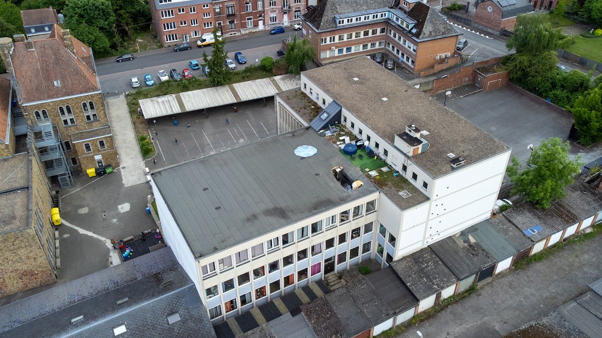 Ste Begge Andenne Roof Pool