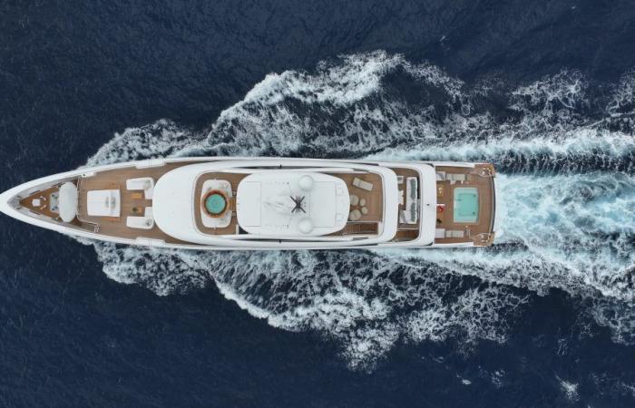 A marble fair, an infinity pool and robotic art, discovery of the superyacht signed Benetti