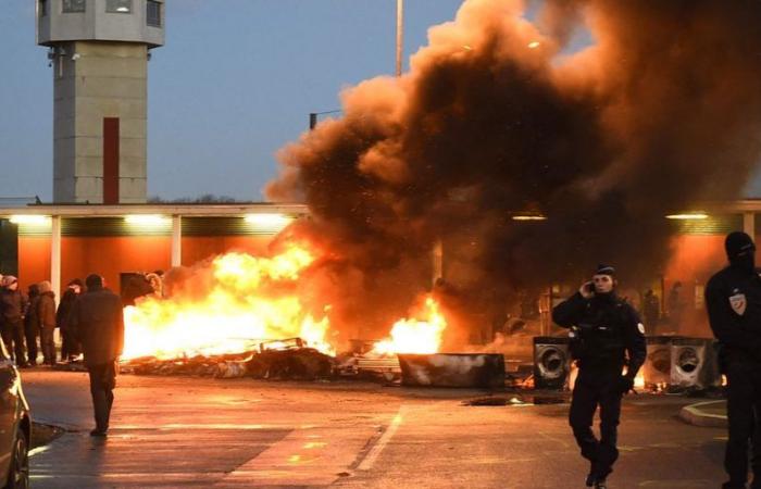 Several French prisons targeted by vehicle fire and fire