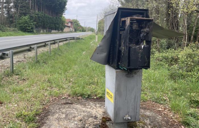 Who burned the Thuru fixed radar at night?
