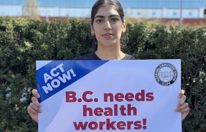Health workers denounce immigration reductions