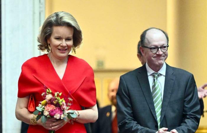 Queen Mathilde gives a price of one million euros to a young researcher