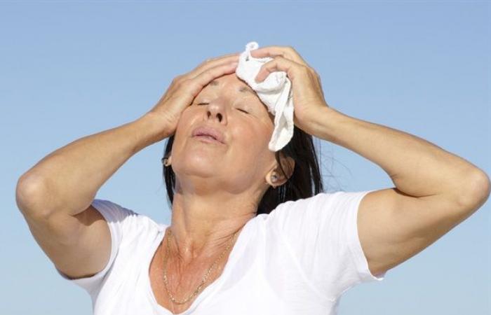 Endometriosis increases the risk of premature menopause in women