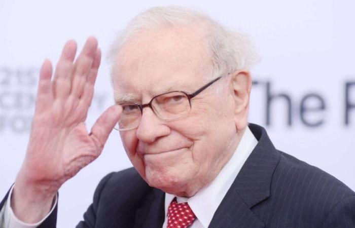 At 94, Warren Buffett, the legend of Wall Street, passes the hand