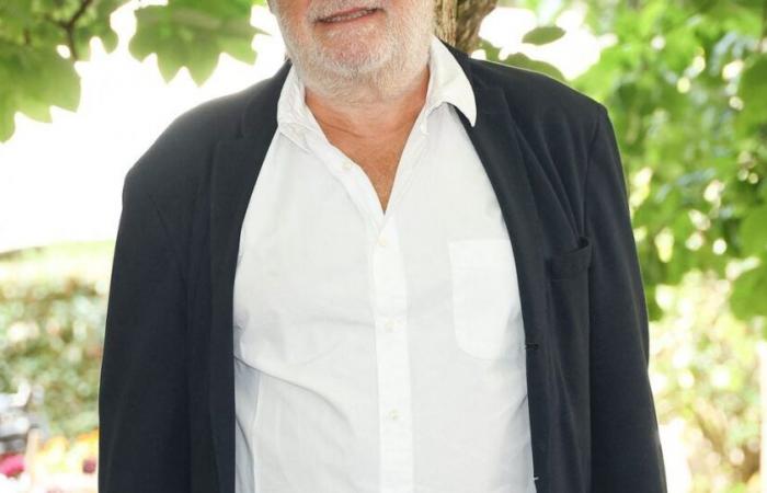 François Berléand lives in one of the most popular districts in Paris, accommodation filled with works of art
