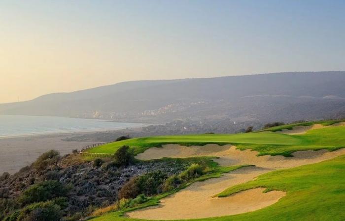 Tazegzout Golf: a raw gem of formwork between Ocean and Arganiers
