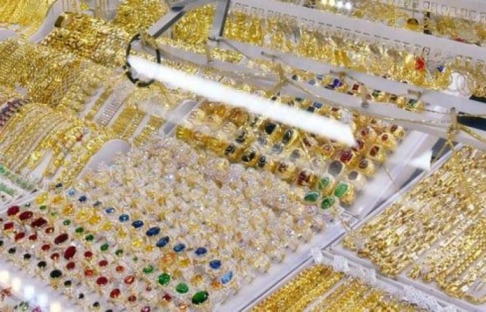 Barely open, the price of the SJC gold branch has dropped sharply