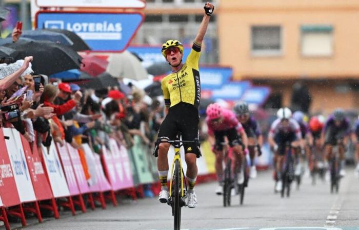 Vuelta Femenina, 2nd step: your upgrades her opponents in a disjointed sprint, change of red jersey