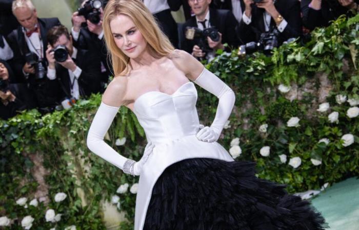 Live the Met Gala 2025 live with the Live Blog by Vanity Fair