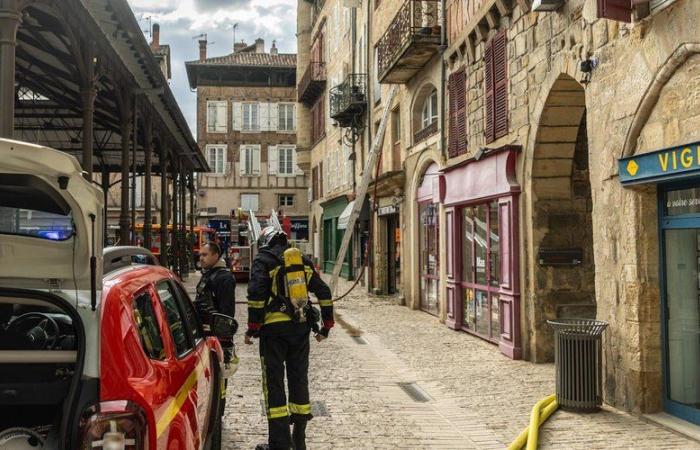 “More fear than harm”, two people evacuated from a fire building at the Figeac hall during an impressive intervention led by 40 firefighters