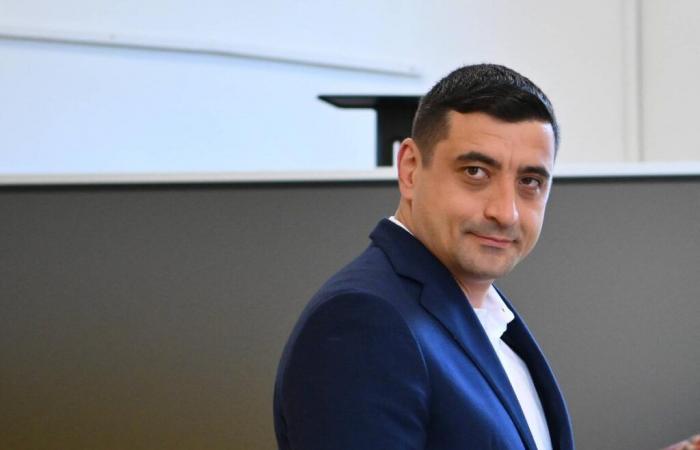 Who is George Simion, who came far at the top of the first round of the presidential election in Romania?