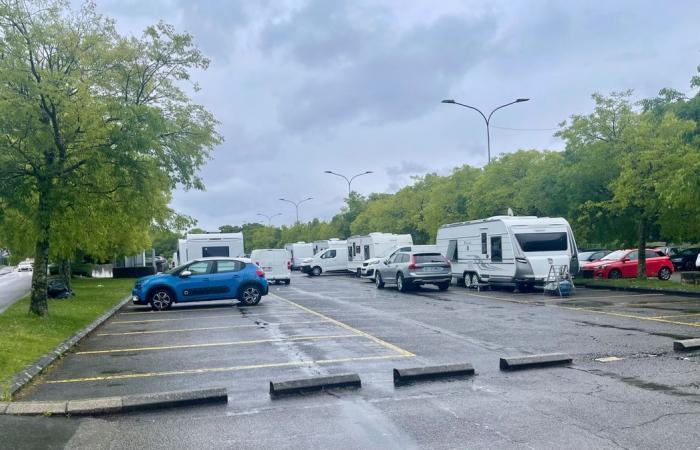Lausanne: new illegal camp of travel