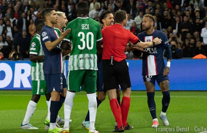Match: Unexpected referee for PSG/Arsenal