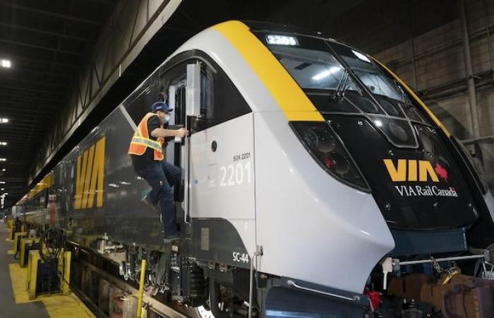 Trains with frequent delays: the conflict between via rail and the CN bangs