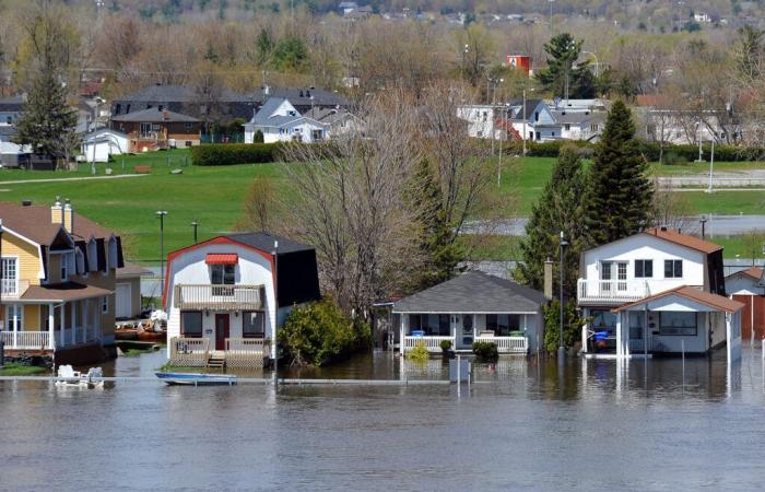 Financial management of floods