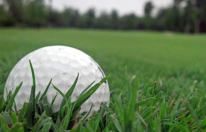 A man found dead in a golf pond