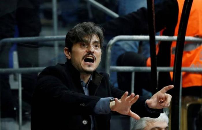 The owner and president of Panathinaikos Dimitris Giannakopoulos received a fine of € 100,000 for bad behavior