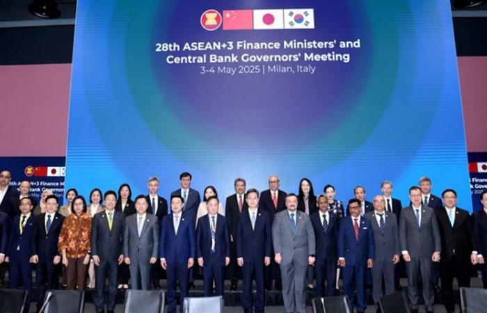 Faced with American protectionism, Asia tightens the ranks