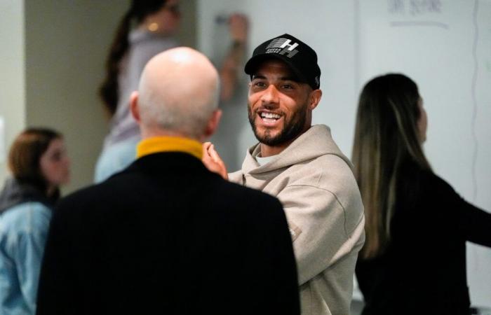 Micah Hyde’s charitable softball match dazzles the fans of the Bills while Keon Coleman shines with an unforgettable home run and MVP performance.