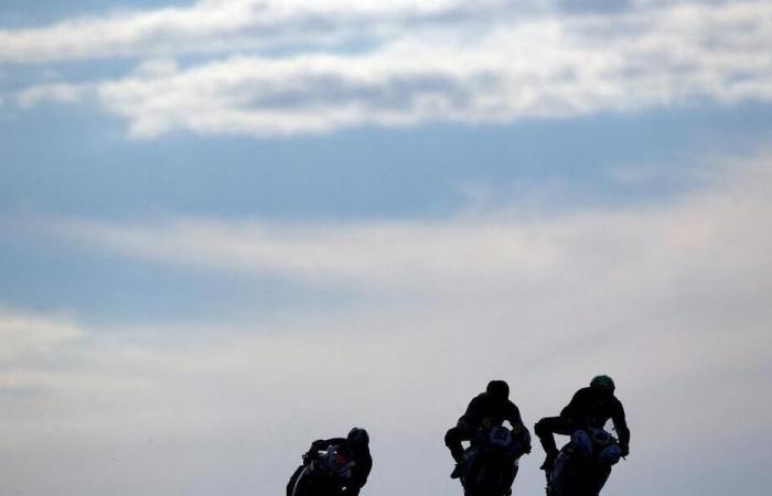 Motorcycle. Death of two pilots during a race in the British championship. Sport