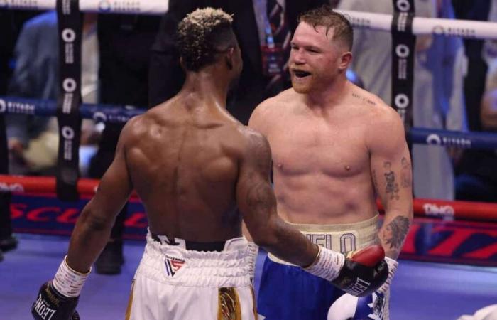 “Canelo” Alvarez wins an awful fight