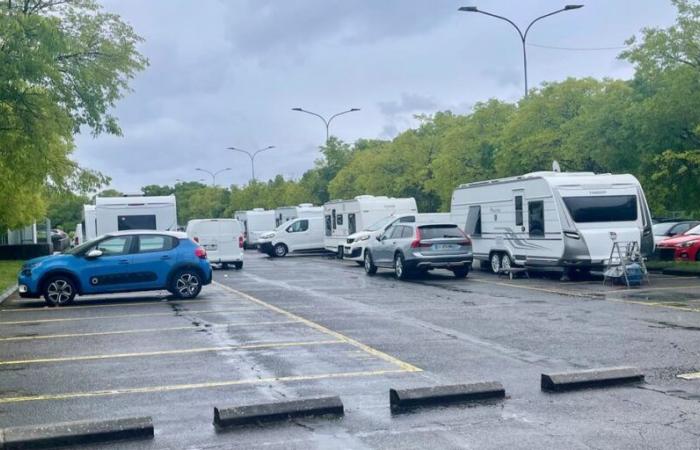 Lausanne: new illegal camp of travel