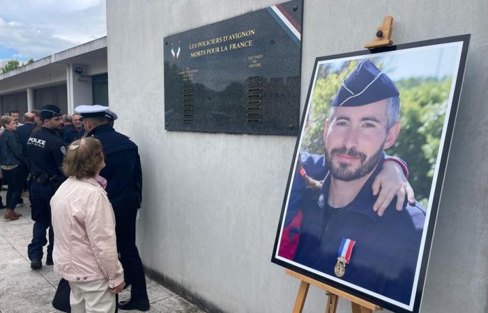 “In his memory and to remember” a ceremony this Monday and square inaugurated in his memory four years after