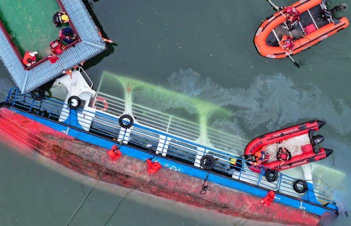 “A sudden gust of wind hit the river”: 10 dead and 70 injured in China after the sinking of two boats carrying tourists