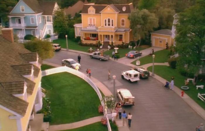 This cult series from the early 2000s returns, but that’s not what you think!