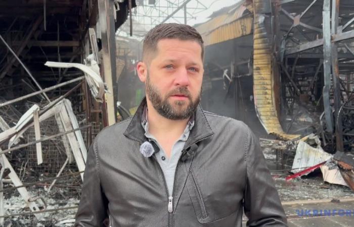 A fire caused by Russian bombing ravages the largest Kharkiv market