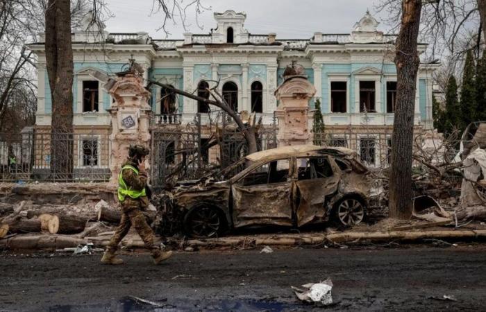 A Russian ballistic missile left three dead and seven injured in Soumy, northeast