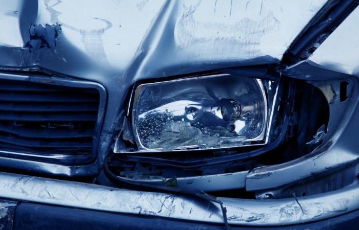 News – Val -de -Travers – accident in Môtiers: a 79 -year -old motorist injured after struck a tree