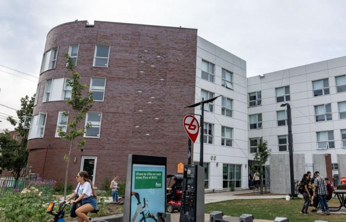 Quebec wants to postpone supervised consumption sites 150 meters from schools