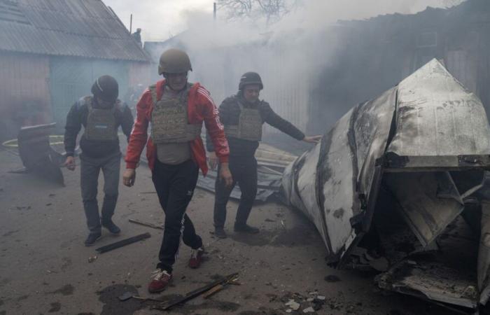 War in Ukraine: Russia targeted by more than a hundred Ukrainian drones, several closed airports